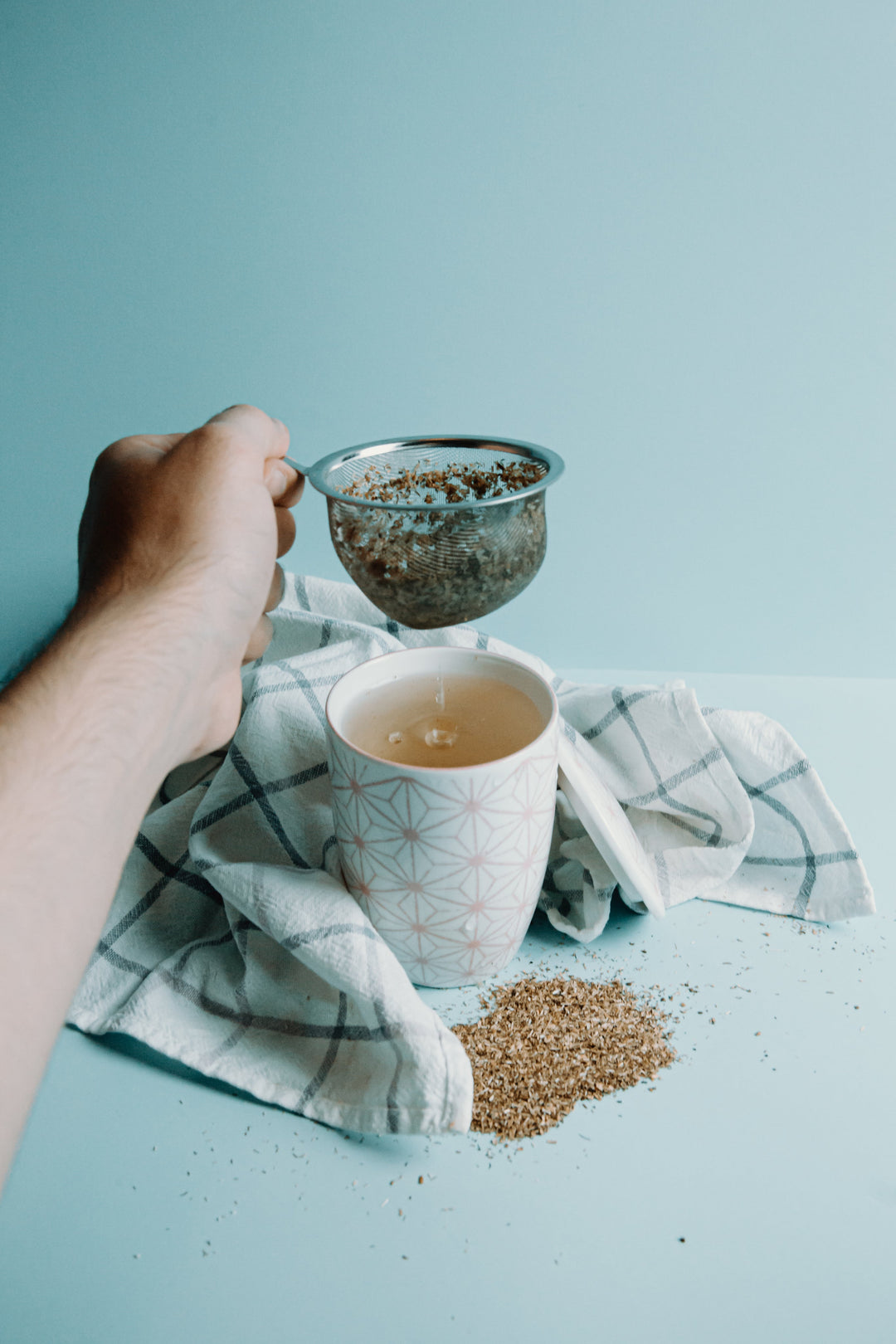 What are the Benefits of Licorice Root Tea?  How does it Taste?