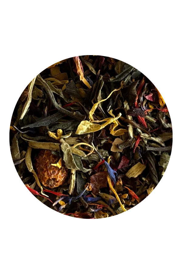 Herbal and flower tea blend with tea leaves