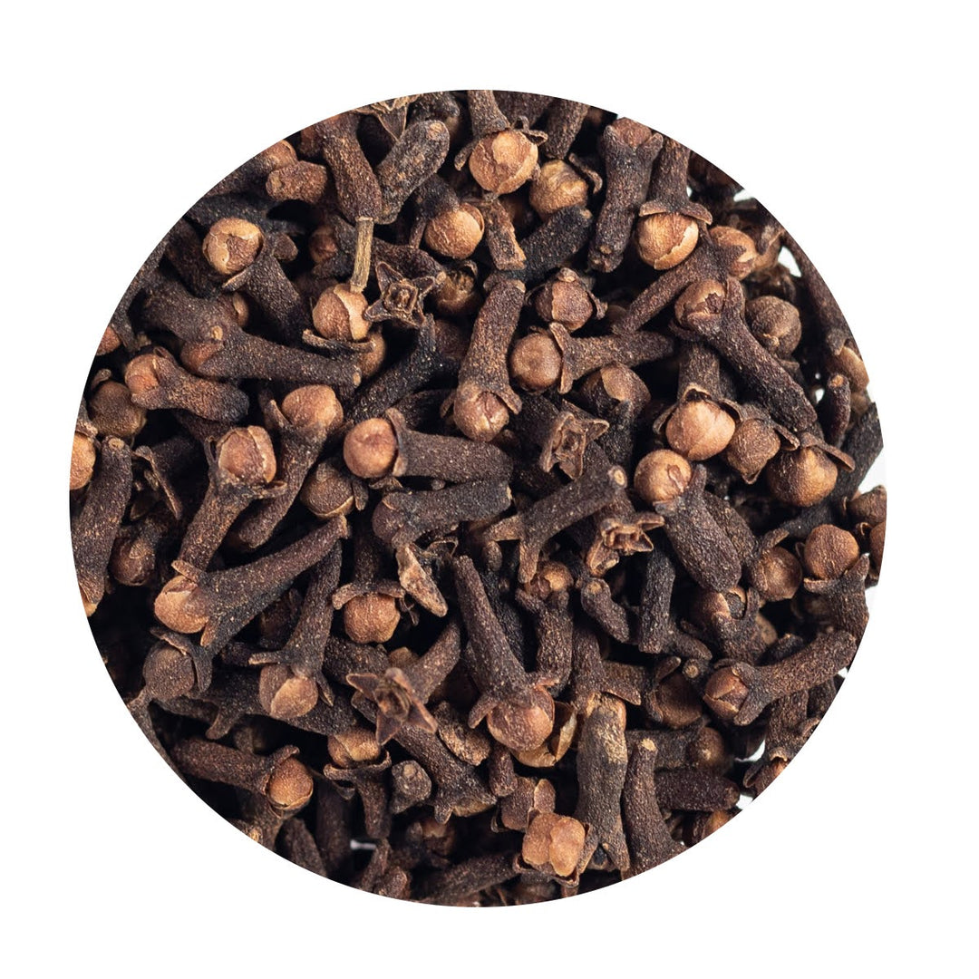 Loose Organic Cloves pieces.